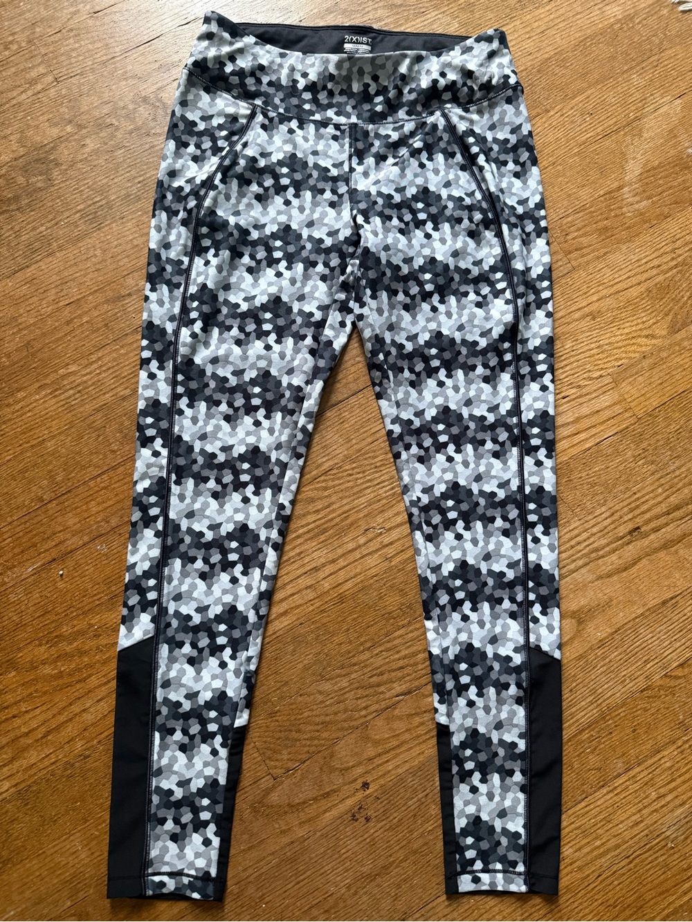 2xist Black and Gray Geometric Print Leggings
